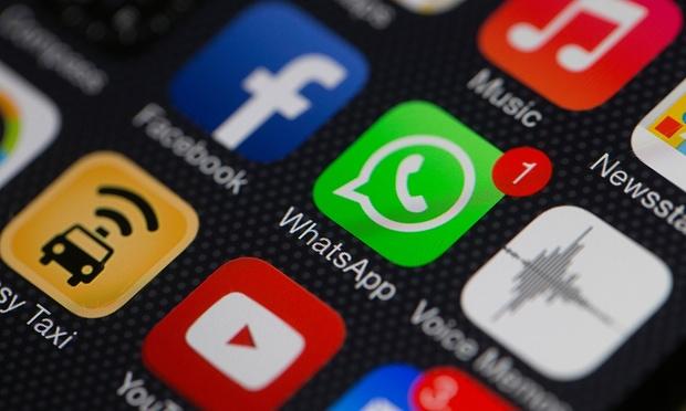whatsapp网页版正在检索登录